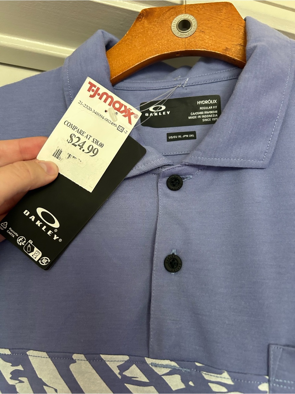 Oakley Men’s Lavender Polo with White Chest Stripe and Pocket - Picture 7 of 7